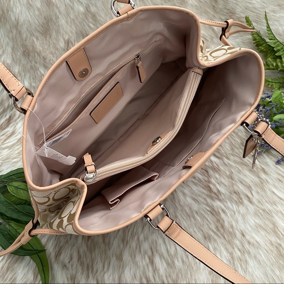 NWT Coach Canvas Tote Bag - Picture 3 of 10